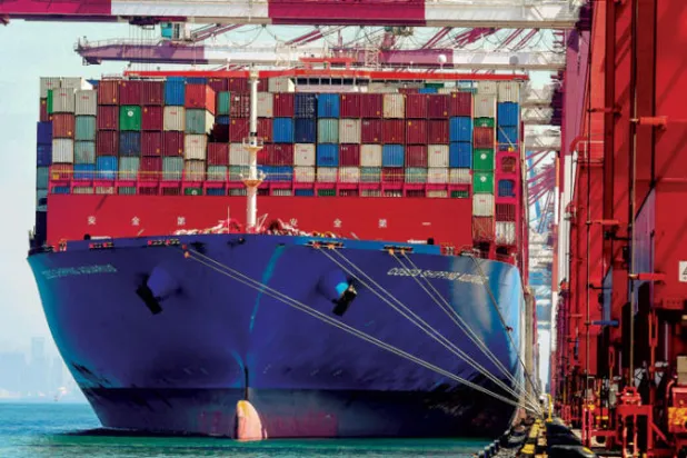 تراجع نمو صادرات الصين ووارداتها في أغسطس الماضي بسبب حالة عدم اليقين الاقتصادي في العالم (أ.ف.ب)