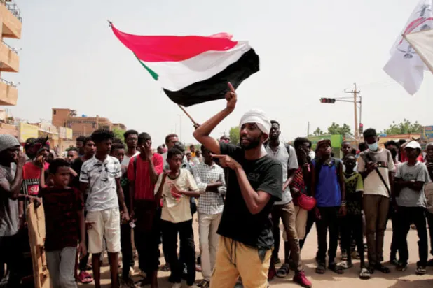 جانب من احتجاجات الخرطوم المطالبة بالحكم المدني في 31 أغسطس (أ.ب)