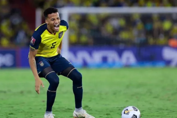 «أدلة جديدة» تهدد بإبعاد الإكوادور من «كأس العالم 2022»... وتشيلي تتأهب