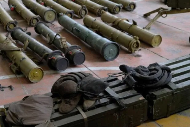 تسلیحات و مهماتی که ارتش اوکراین در پیشروی به سمت شرق کشور به دست آورد (رویترز)