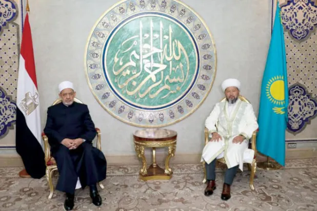 شيخ الأزهر يلتقي المفتي العام لكازاخستان (المركز الإعلامي للأزهر)