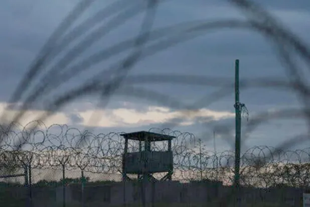 معسكر «دلتا» في غوانتانامو احتجز فيه سجناء «القاعدة» و«طالبان» (نيويورك تايمز)