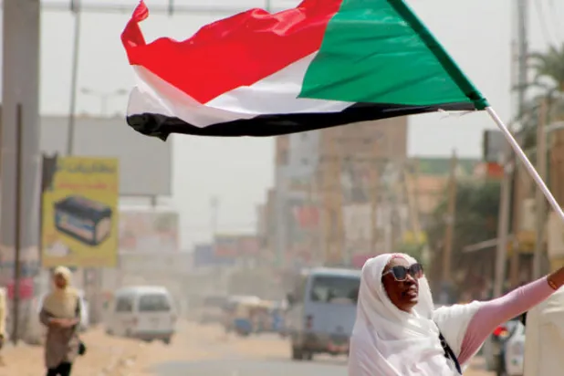 جانب من موكب مدينة بحري في العاصمة السودانية أمس (أ.ف.ب)
