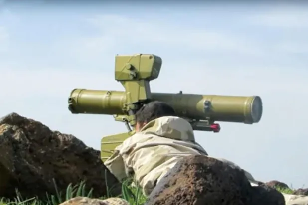 8. Tugay, 2018 yılında Dera'da yapılan uzlaşı anlaşması öncesinde ‘eş-Şebab es-Sünne Güçleri’ olarak adlandırılan önde gelen Suriyeli muhalif gruplardan biriydi (Şarku’l Avsat)