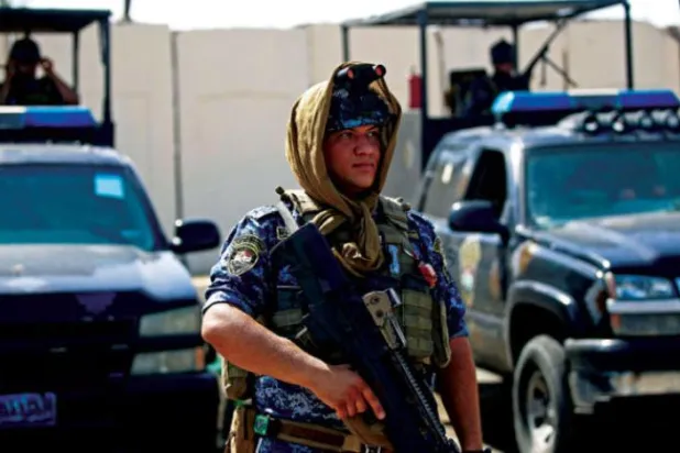 بغداد میں سکیورٹی الرٹ کے منظر کو دیکھا جا سکتا ہے (اے ایف پی)