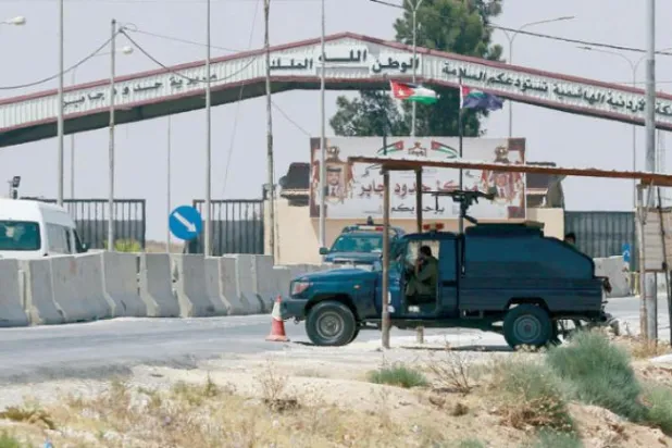 اردن شام کی سرحد پر جابر کراسنگ کے منظر کو دیکھا جا سکتا ہے جہاں حالیہ مہینوں میں کیپٹاگون کی اسمگلنگ کی کوششوں کا مشاہدہ کیا کیا گیا ہے (اے ایف پی)