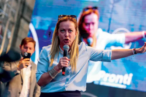 جيورجيا ميلوني في تجمع انتخابي في باليرمو صقلية في 20 سبتمبر الحالي (أ.ف.ب)