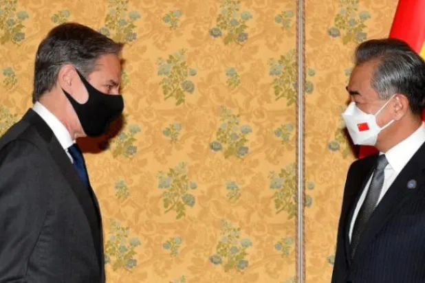 وزير الخارجية الأميركي أنتوني بلينكن ونظيره الصيني وانغ يي (أرشيفية-أ.ف.ب)