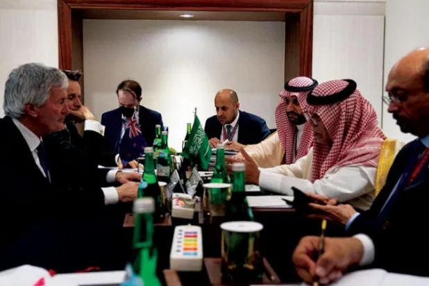 وزير التجارة السعودي في لقاء على هامش الاجتماع الوزاري لمجموعة العشرين في إندونيسيا (واس)