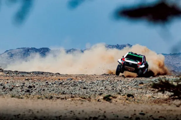 من منافسات جولة رالي عسير التي اختتمت أمس (الاتحاد السعودي للسيارات والدراجات النارية)