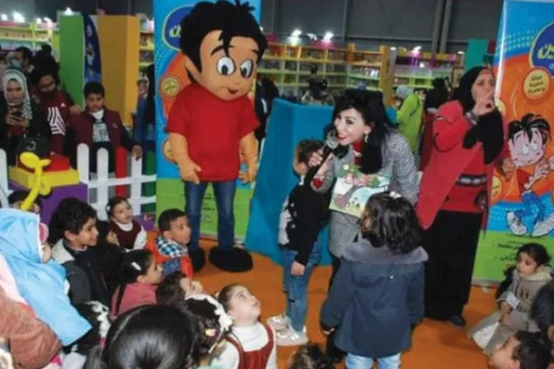 سماح ابو بکر بچوں کے ساتھ (سماح ابوبکر کا "فیس بک" پیج)