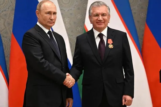 Rusya lideri Putin ve Özbekistan Devlet Başkanı Mirziyoyev. (Rusya Devlet Başkanlığı)