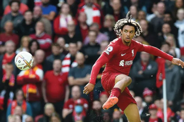 هل يستحق استبعاد ألكسندر أرنولد من المنتخب الإنجليزي الجلبة المثارة إعلامياً وجماهيرياً (إ.ب.أ)