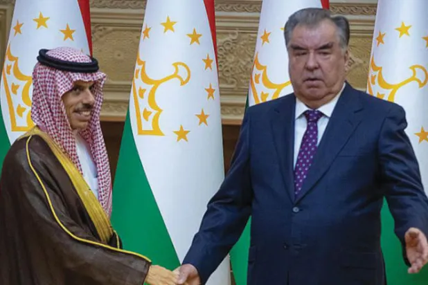 الرئيس الطاجيكي إمام علي رحمن مستقبلاً وزير الخارجية السعودي (واس)