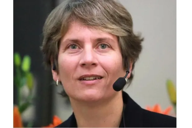 الكيميائية الأميركية كارولين بيرتوزي