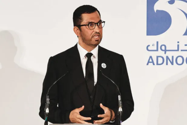 الدكتور سلطان الجابر خلال مؤتمر منتدى «إنرجي إنتليجنس» أمس في لندن (الشرق الأوسط)