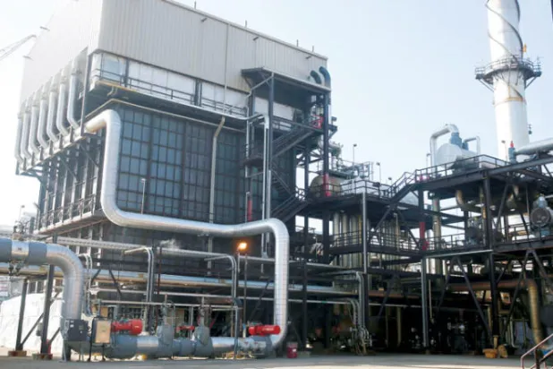 خطوط أنابيب لنقل سائل ثاني أكسيد الكربون وتخزينه في أحد المواقع في ولاية ألبرتا بكندا (رويترز)