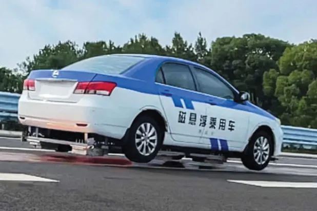 الصين تختبر سيّارة «ترفرف» فوق الطرقات السريعة