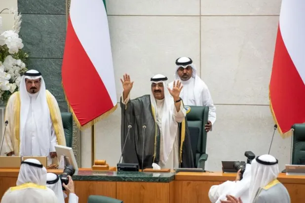 نائب الأمير وولي العهد اثناء جلسة الأمة الكويتي اليوم (كونا)