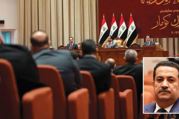 البرلمان العراقي خلال انعقاده الأسبوع الماضي (إ.ب.أ)... وفي الإطار رئيس الحكومة المكلف محمد شياع السوداني (أ.ب)
