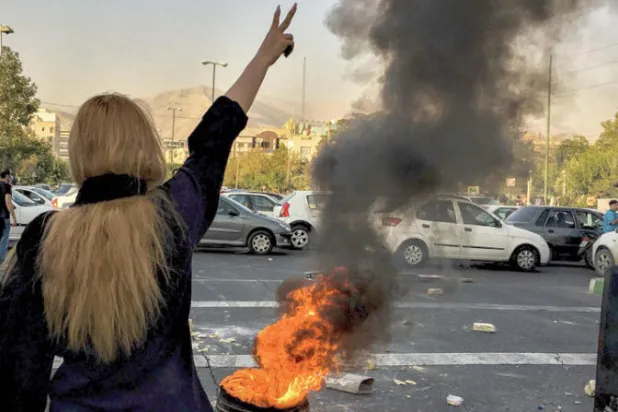 صورة جديدة للاحتجاجات في طهران (أ.ب)