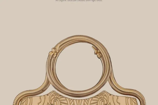 التشكيلة التي رافقت «بالمان» ارتكزت على التفاصيل والصور التي تعكس روح عصر النهضة وفنه ومنحوتاته (إنستغرام)