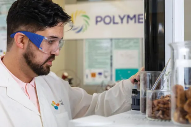 التقنية تعمل على تحويل المخلفات إلى فحم حيوي