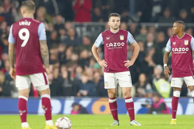 الهزيمة الثقيلة أمام فولهام أنهت مسيرة جيرارد مع أستون فيلا (رويترز)