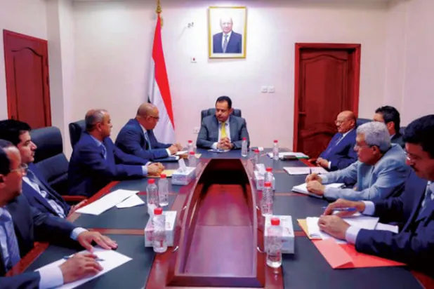 رئيس الحكومة اليمنية يترأس اجتماعاً في عدن الاثنين لبحث تدابير فورية لتنفيذ قرار تصنيف الحوثيين جماعة إرهابية (سبأ)
