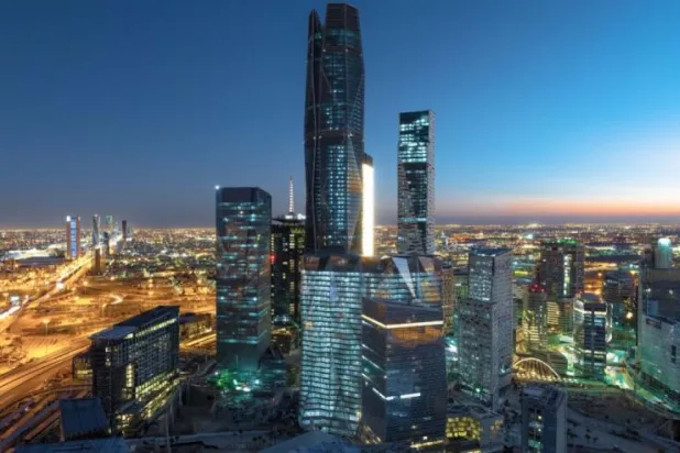 يعمل صندوق الاستثمارات العامة على تنمية وتعزيز شراكاته الاستثمارية (الشرق الأوسط)