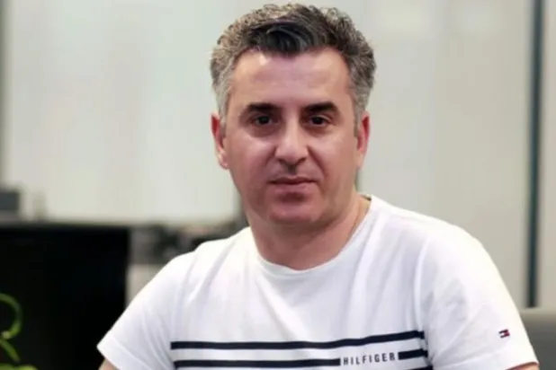 الصحافي رضا حقيقت نجاد (تويتر)