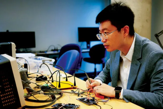 شيلين ليو الأستاذ المساعد بجامعة تورنتو (الفريق البحثي)