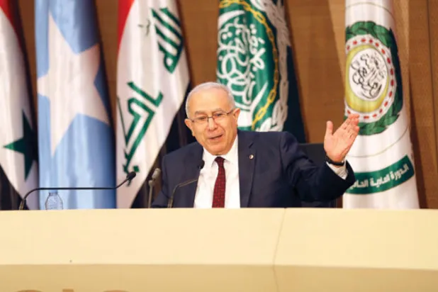 وزير الخارجية الجزائري رمطان لعمامرة  (أ.ب)