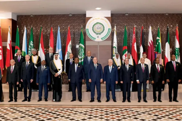 إعلان الجزائر: التمسك بمبادرة السلام... ودعم «العضوية الكاملة» لفلسطين في الأمم المتحدة