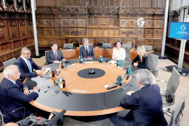 وزراء خارجية دول «السبع» لدى اجتماعهم في منستر بألمانيا أمس (رويترز)