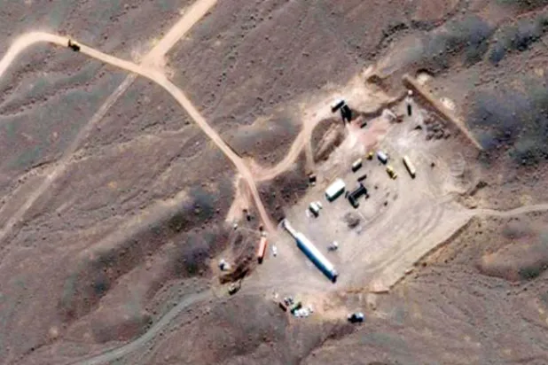 صورة بالأقمار الصناعية تُظهر عملية توسع في منشأة نطنز النووية الإيرانية (أرشيفية - رويترز)