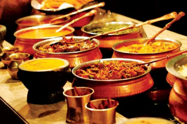 الأواني النحاسية تحافظ على نكهة الطعام