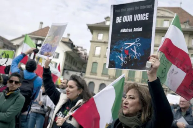 Dün İsviçre'nin başkentinde İran protestolarıyla dayanışma yürüyüşü yapıldı (EPA)