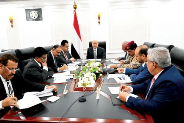 جانب من اجتماع مجلس الدفاع الوطني اليمني برئاسة الدكتور رشاد العليمي الذي أقر تصنيف الحوثيين جماعة إرهابية (سبأ)