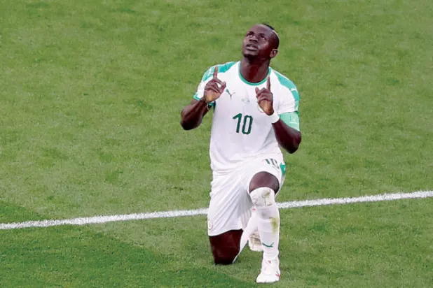 ماني ودعوات بقدرته على اللحاق بالمونديال (رويترز)