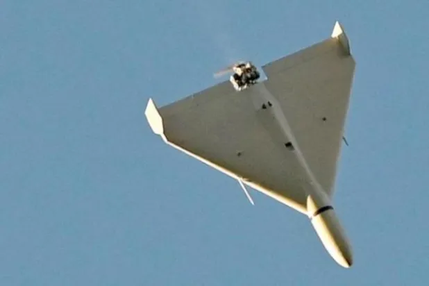 طائرة مسيّرة إيرانية تحلق فوق العاصمة الأوكرانية كييف (أ.ف.ب)