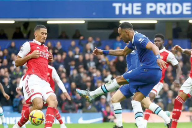 أوباميانغ فشل في إحراز أي هدف في آخر 6 مباريات بالدوري الإنجليزي... آخرها الهزيمة أمام آرسنال (رويترز)