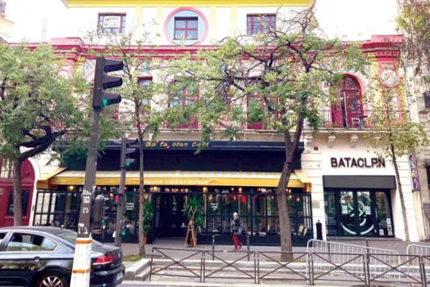 ملهى باتكلان الذي استهدفه إرهابيو «داعش» في ليلة 13 نوفمبر 2015 المشؤومة (الشرق الأوسط)