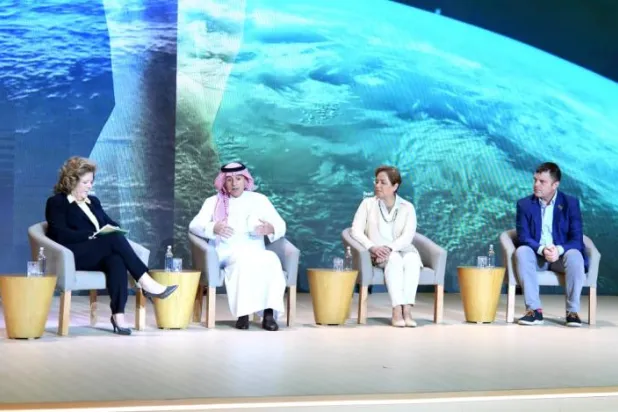 الجبیر: سعودی کشوری سبز است.. ما دیگر خود را به عنوان یک کشور تولیدکننده نفت معرفی نمی‌کنیم