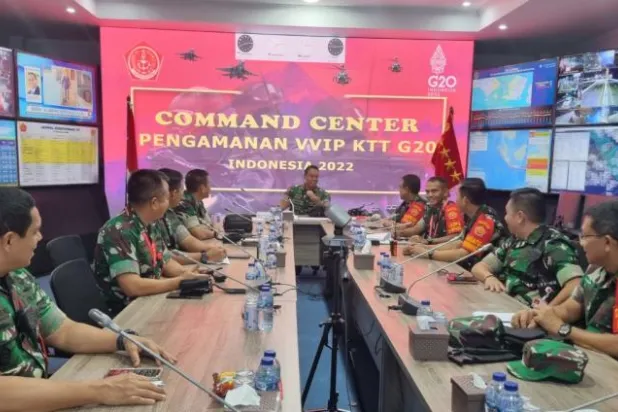 قائد القوات المسلحة الإندونيسية يترأس اجتماعا في غرفة العمليات الأمنية لقمة العشرين (الشرق الأوسط)