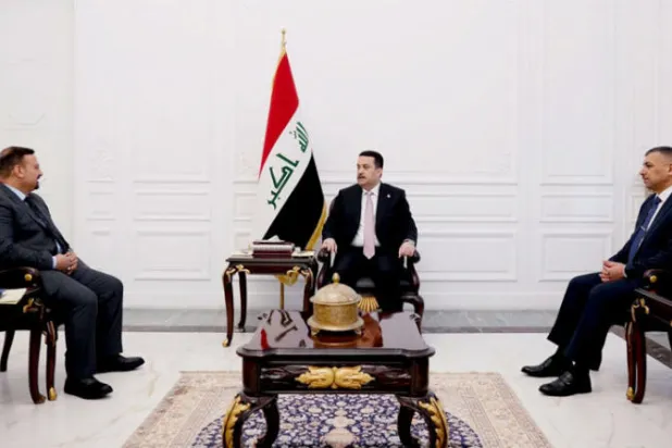 السوداني مستقبلاً القاضي حيدر حنون زاير الذي كُلِّف القيام بمهام رئاسة هيئة النزاهة (واع)