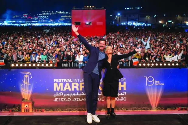 جمهور غفير يتابع فقرة «عروض جامع الفنا»