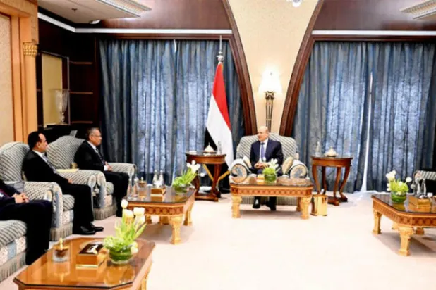 رئيس مجلس القيادة الرئاسي اليمني رشاد العليمي يلتقي في الرياض الأحد هيئة رئاسة مجلس الشورى (سبأ)