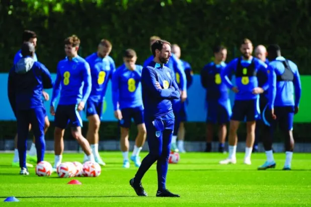 ساوثغيت يأمل في فك عقدة منتخب إنجلترا مع الألقاب الكبيرة خلال مونديال قطر (رويترز)