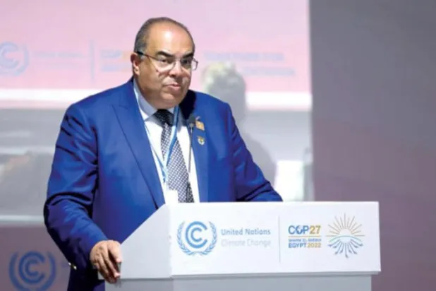 Mısır İklim öncüsü ve Sürdürülebilir Kalkınmanın Finansmanı için 2030 Gündemiyle ilgilenen BM Özel Temsilcisi Dr. Mahmud Muhyiddin, Konferans oturumlarından birinde iken (Şarku'l Avsat)